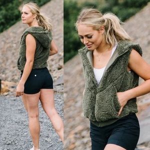 ZYIA | Cozy Sherpa Vest with Hood and Pockets
